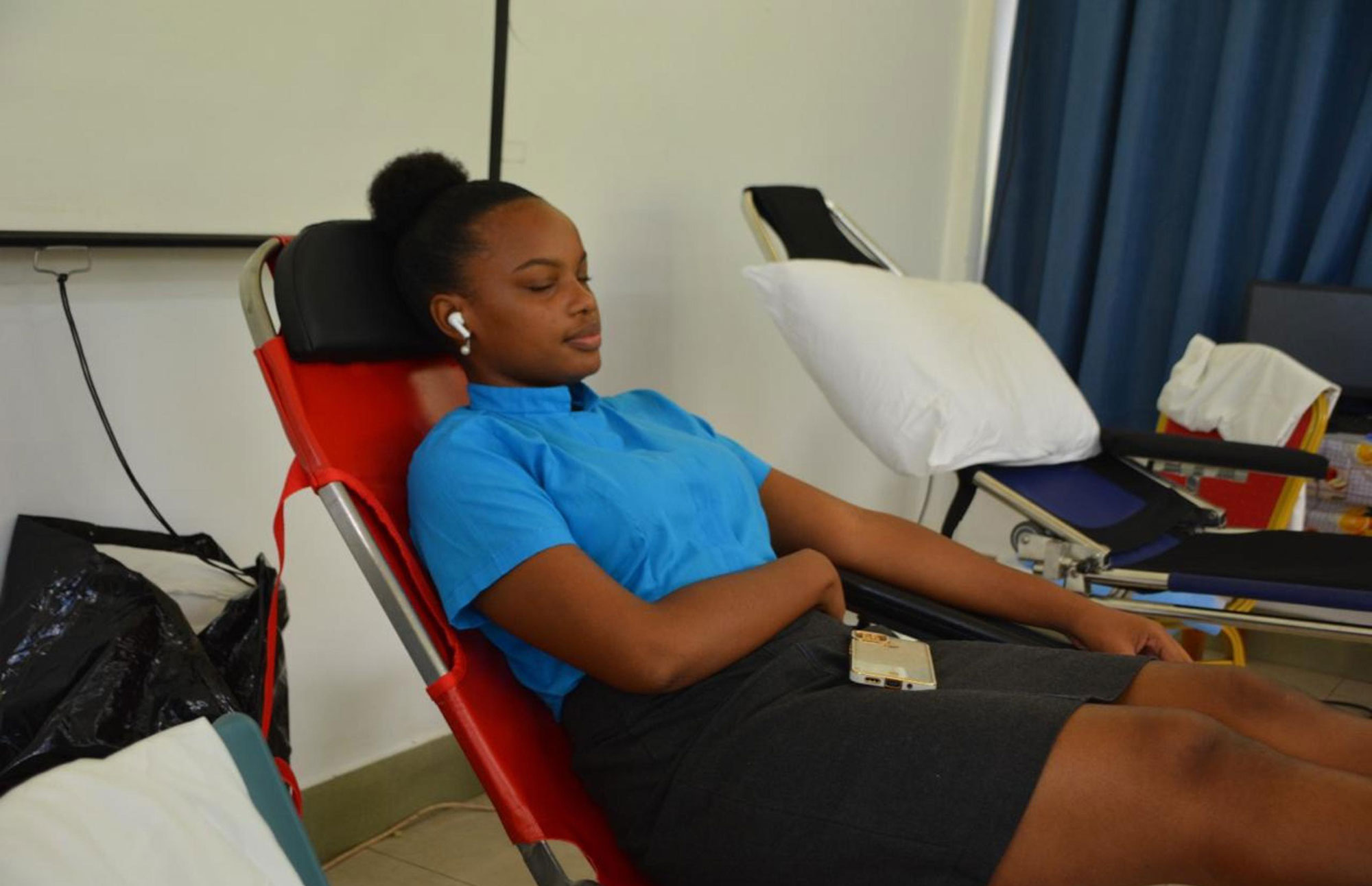 Seychelles Business Studies Academy Honoured for Lifesaving Blood Donations